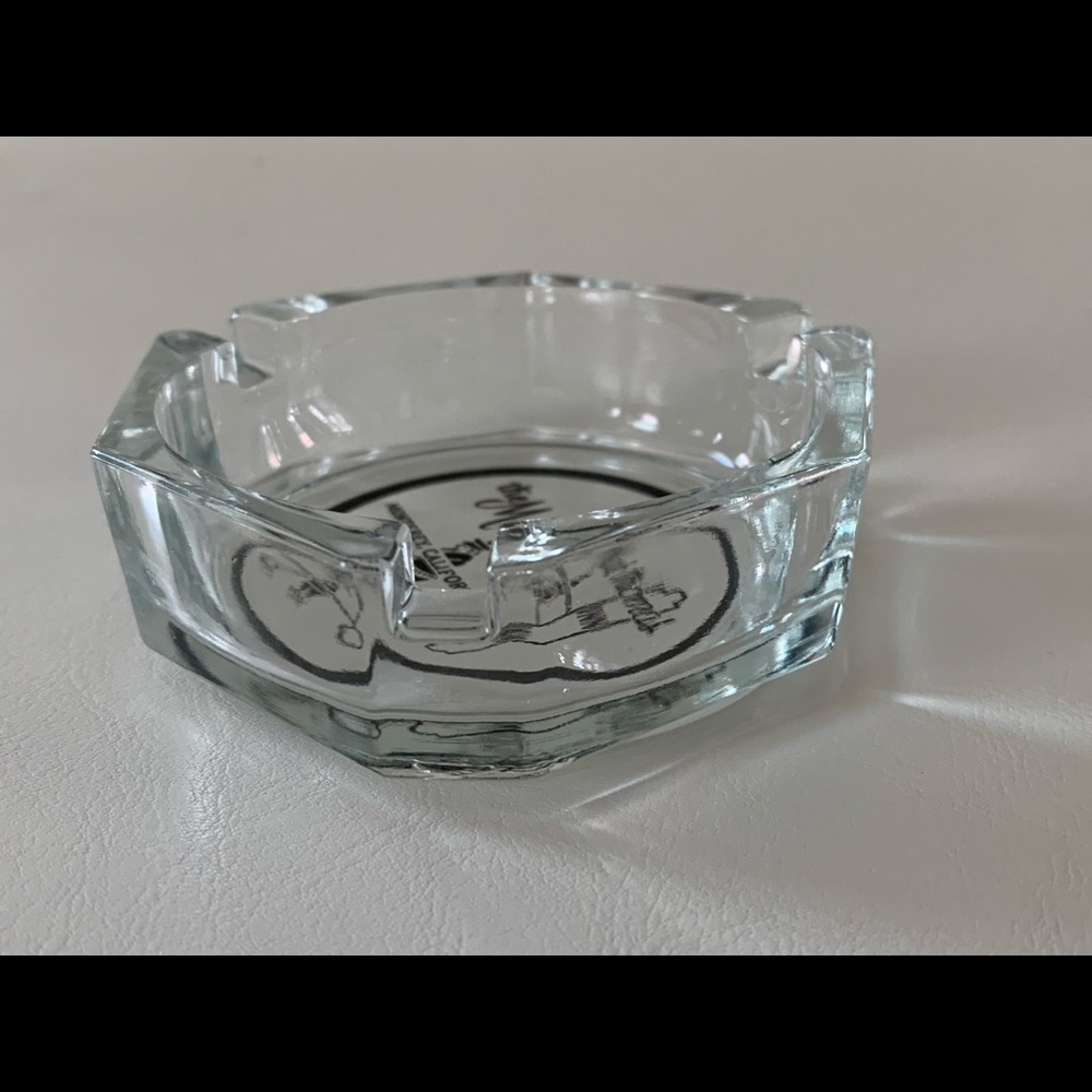 Ashtray - Picture 4 of 5